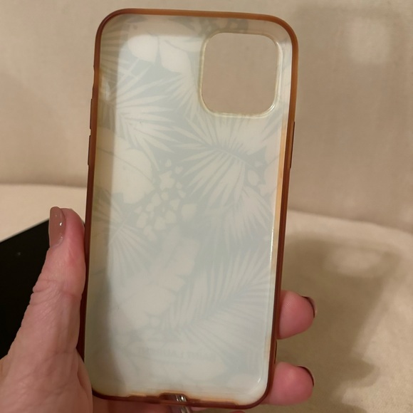Saint Laurent iPhone11 pro case - Picture 7 of 10